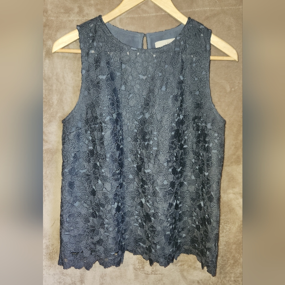 Ann Taylor Sleeveless Floral Lace Blouse w/ Keyhole Back, Women's Petite Medium